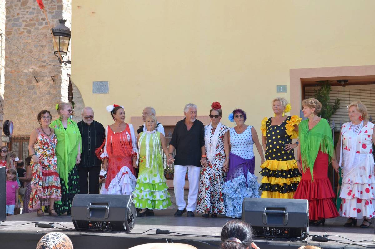 Inaugurada la feria flamenca de Oropesa del Mar con la actuación de los mayores de CIM