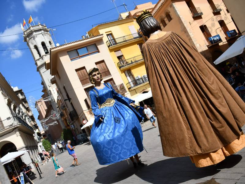 Nuevo vestido de la «geganta Pinella» y más Fiestas 2022 Mare de Déu de Gràcia de Vila-real