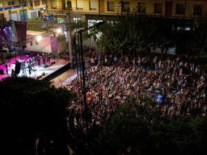 La Mostra de Castelló ‘engancha’ a más de veinte mil personas en 3 días de música, teatro, danza y circo