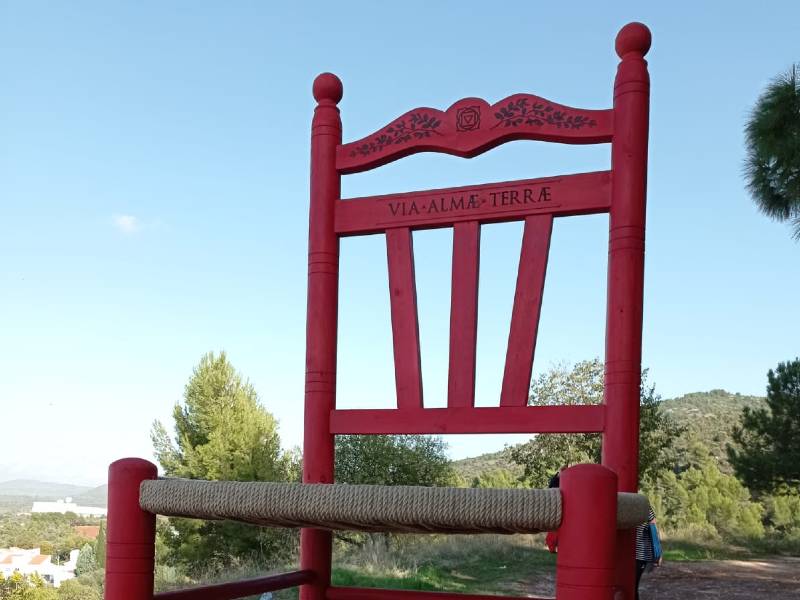 ▷ Vilafamés goza de la silla gigante de La Plana de l'Arc