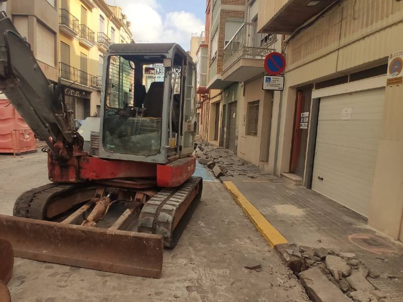 Serveis Públics escomet la millora de la xarxa i voreres del carrer Mare de Déu de Gràcia de Vila-real