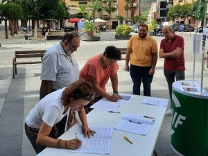 La alcaldesa de Onda Carmina Ballester se une a la recogida de firmas de CSIF para implantar la Enfermería Escolar