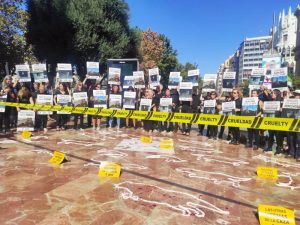 Concentración en Valencia que exige que los perros de caza «no queden fuera» de la ley de Bienestar Animal