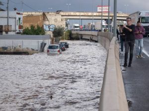 Las lluvias dejan 300/l m2 en Xert, 259 en Fredes y superan los 200 l/m2 en Torrent y aeropuerto de Valencia