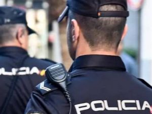 Detenidos en Valencia por intentar huir de un restaurante sin abonar la cuenta de 1080 euros