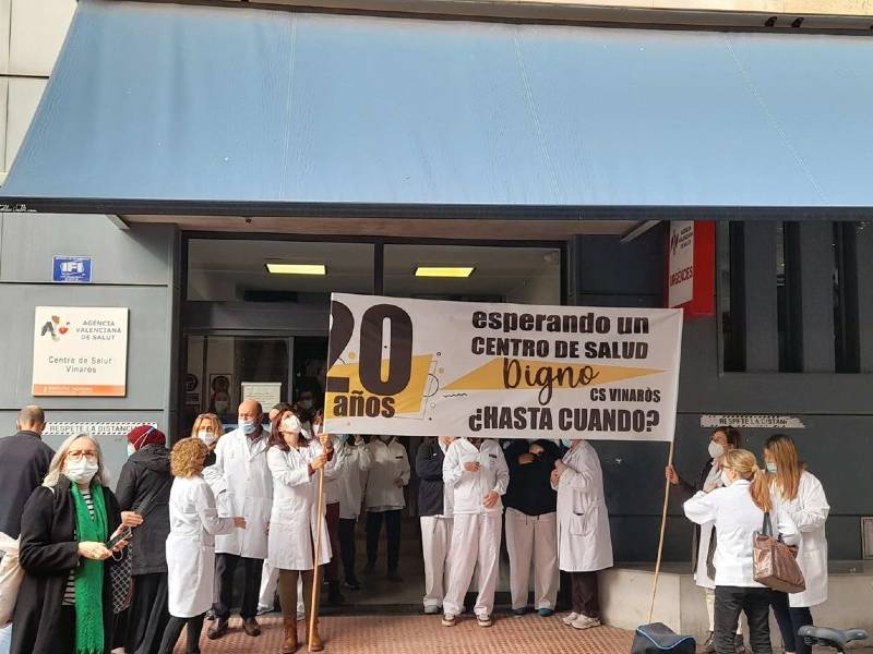 Personal sanitario del centro de salud de Vinaròs pide la construcción del nuevo centro prometido hace 20 años