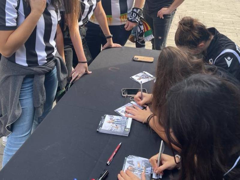 Las jugadoras del Primer Equipo del CD Castellón asistirán a los centros escolares de la ciudad para promover el fútbol femenino