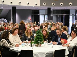 Castelló celebra la Navidad con la gente mayor