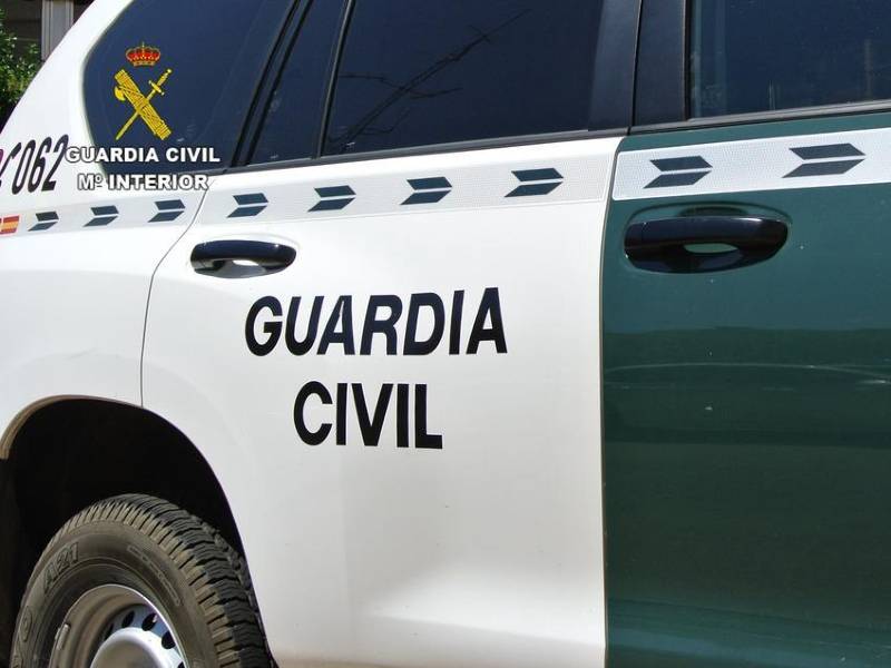 La Guardia Civil rescata de un atasco en la AP-7 a un bebé enfermo que tenía que ir de urgencia al hospital