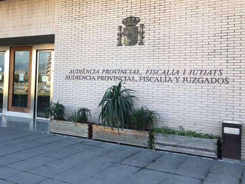 Condenado a 11 años de cárcel el hombre que abusó de sus dos nietas de 7 años en Castellón