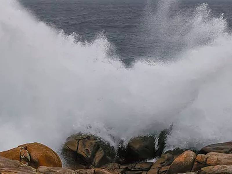 Alicante y Valencia en riesgo por lluvia, frío y olas