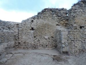 Sale a la luz una nueva torre de la Muralla del siglo XIII en el Portell