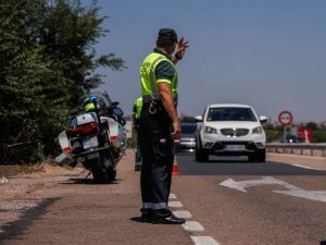 Nueva normativa de la DGT para conducir con gafas o lentillas