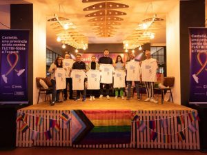 Castellón pionera con el ‘primer kilómetro arcoiris’ de una maratón en España