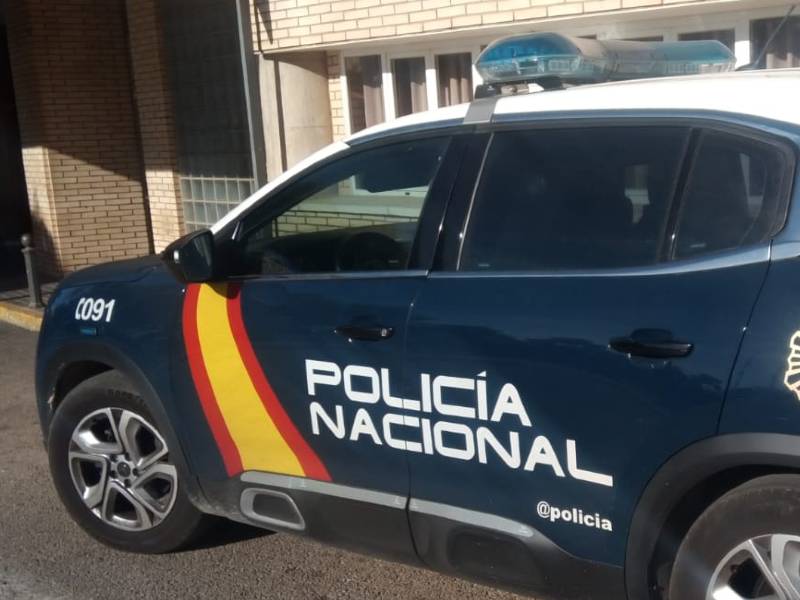 Detenida por mostrarle imágenes de la infidelidad de un exempleado a su mujer