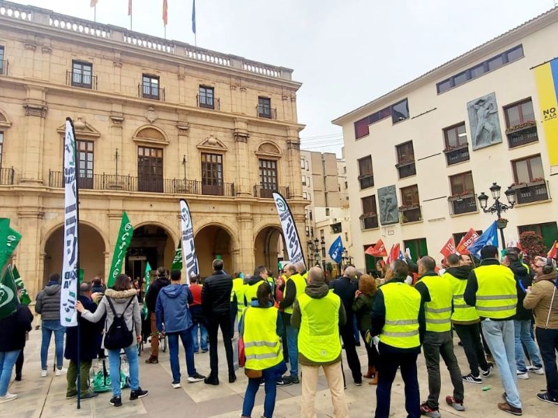 Manifestación en Castellón de CSIF y el sindicato de policías y bomberos SPPLB