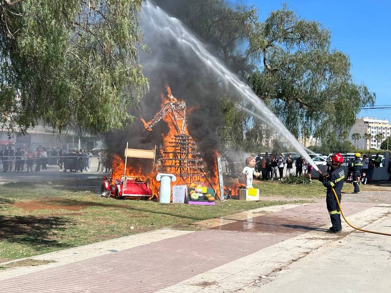 Falla infantil quemada el ‘día de la plantà’ de Burriana 2023