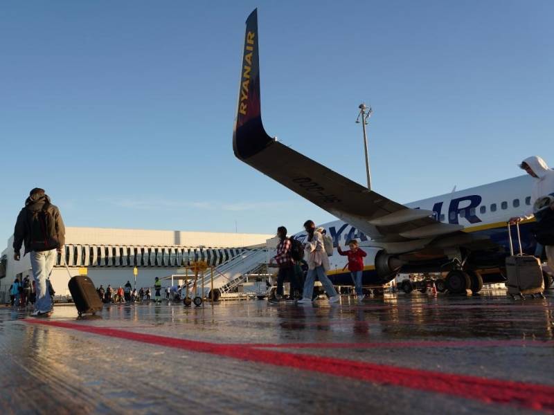 El Aeropuerto de Castellón estrena ruta hacia Oporto sumando una nueva conexión