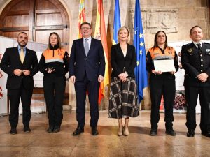 Ximo Puig entrega las distinciones de la Generalitat Valenciana al Mérito de Protección Civil en Vila-real