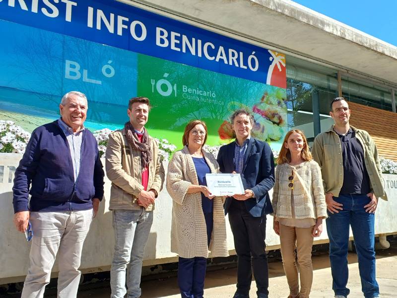 Colomer entrega a Benicarló el distintivo de Municipio Turístico de Relevancia de la Comunitat Valenciana