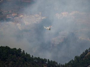 Sanidad aconseja mantenerse en interiores y cerrar las entradas de aire y ventanas – Incendio Villanueva de Viver