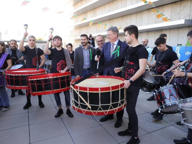 Ximo Puig anuncia ayudas millonarias para el sector cerámico de la provincia de Castellón