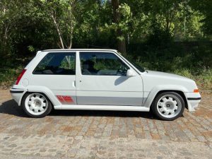 Renault Super 5 GT Turbo: El coche deportivo icónico de los años 80