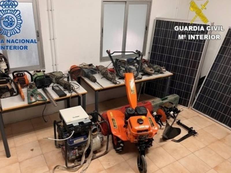 Cuatro detenidos por el robo de maquinaria agrícola y placas solares – Ribera Alta (Valencia)