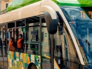 El TRAM de Castellón ofrece servicios especiales durante las fiestas de la Magdalena