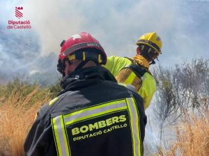 Declarado incendio de vegetación de Borriol (Castellón)