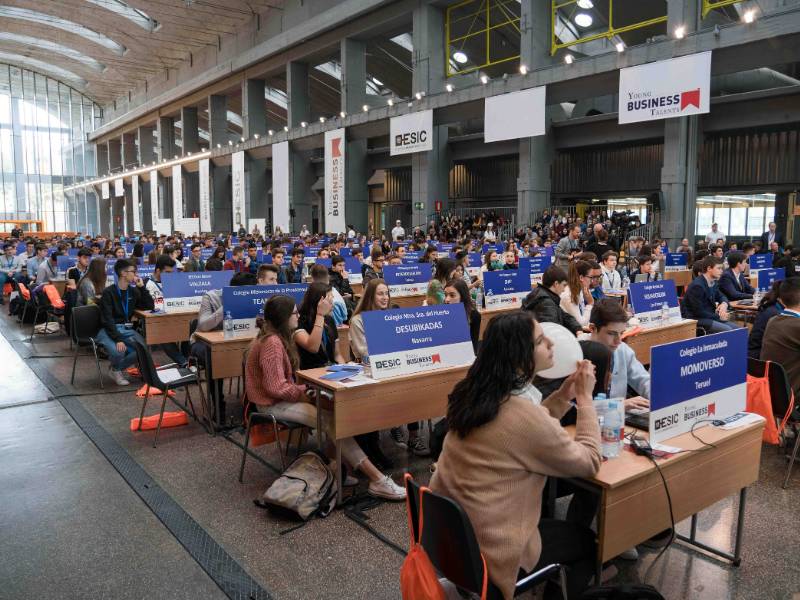 30 jóvenes de la Comunitat compiten en Madrid por ser «Mejor Empresario Virtual del País»