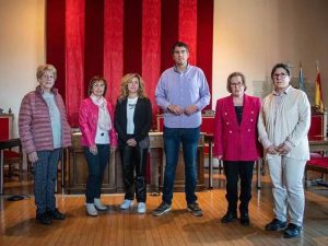 Presentación de les cambreres de la Mare de Déu de Vallivana (Castellón)