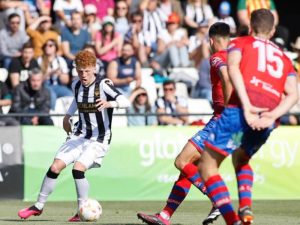 Tarde complicada para el CD Castellón ante el CD Calahorra