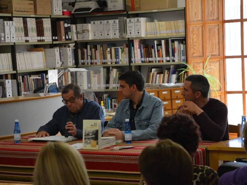 «Els Masos de Morella» de César Sebastiá protagonista del Día del Libro en Morella (Castellón)