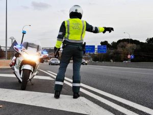 Un conductor de Castellón investigado por atropellar a dos ciclistas y no prestar auxilio – VÍDEO