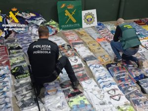 Golpe a los artículos falsificados en Peñíscola – Castellón