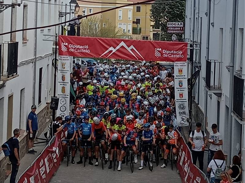 Prosandeev (Baix Ebre) en Teresa y Maranchón (Ikascola) en Sant Joan de Moró, ganadores de la Copa Cadete Miguel Manrubia 2023