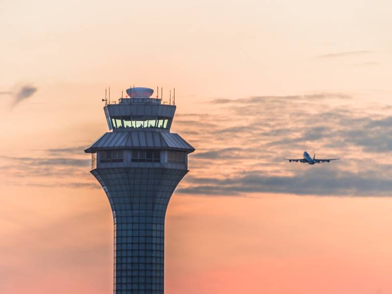 Alicante, Valencia y Castellón entre los 16 aeropuertos con huelga parcial en sus torres de control