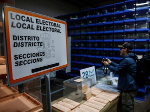 Más de 16.000 urnas y más de 6.000 mesas electorales para este domingo en la Comunitat