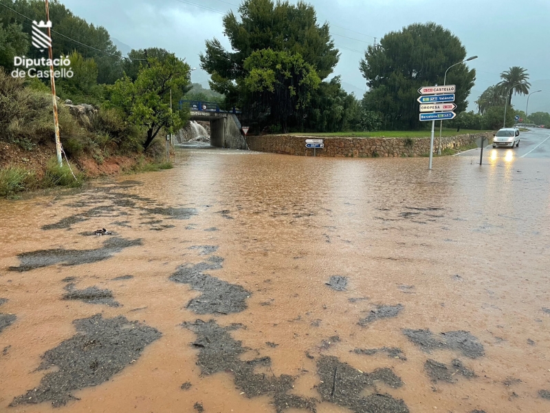 Benicàssim suspende las clases en los centro educativos por las fuertes lluvias – Castellón