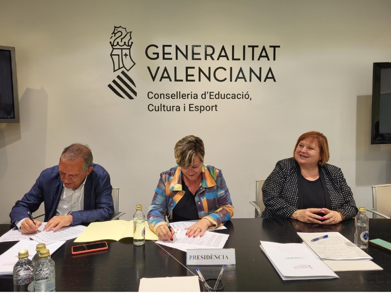 Acuerdo entre Educación y sindicatos para sumar más de 1.900 profesores en los institutos de la Comunitat Valenciana