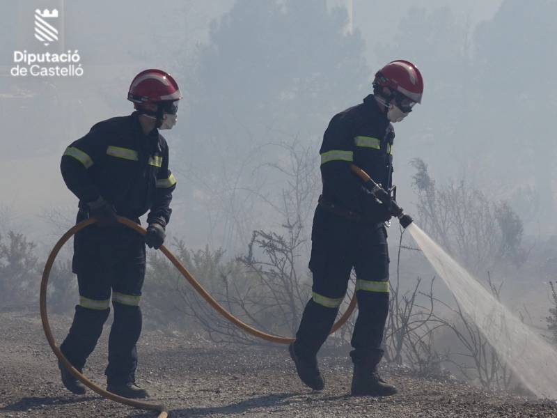 Incendio forestal causado por un rayo en Jérica (Castellón)