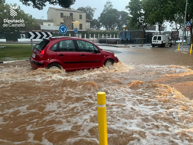 Las lluvias afectan Castelló con 198 l/m2 durante la noche, provocando inundaciones y rescates