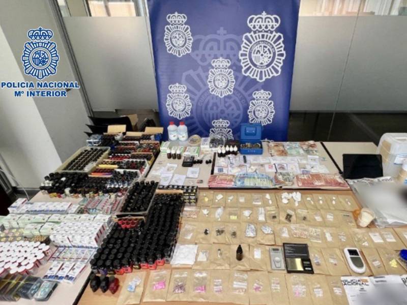 Cinco detenidos por distribuir pornografía infantil y traficar con drogas potenciadoras del apetito sexual en Alicante