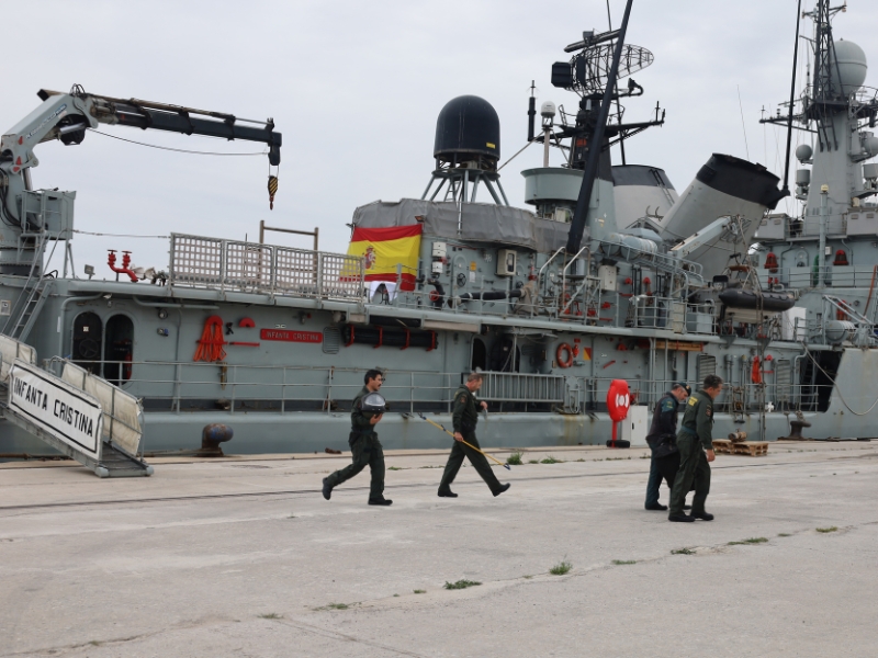 La Armada realiza en el puerto de Castellón un simulacro de seguridad marítima