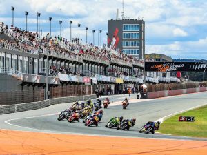 Victoria de Odendaal en la carrera de Superbike en el Circuito Ricardo Tormo – Cheste