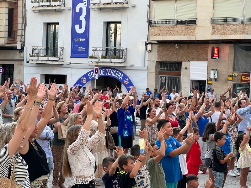 Celebración multitudinaria por el ascenso del CD Burriana a Tercera División