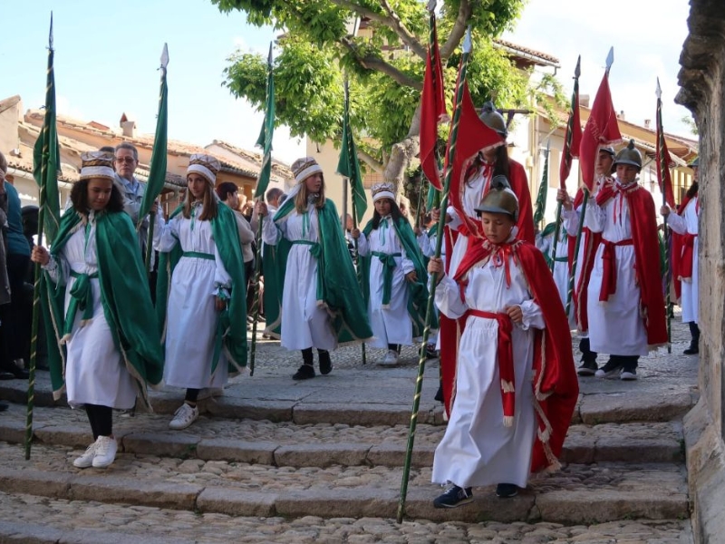 La Degolla y la procesión general llenan de tradición el Corpus Christi de Morella