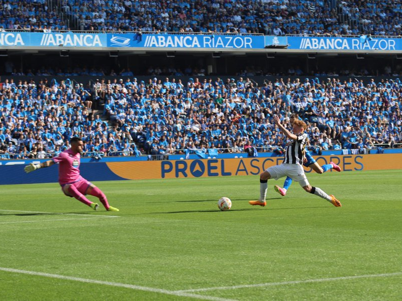 Derrota del Castellón en Riazor