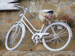 ‘Castelló en Bici’ rinde el homenaje ‘Bici Blanca o GhostBike’ al ciclista atropellado en Almassora – Castellón